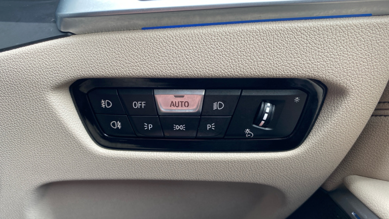 BMW 3 Series 330e M Sport 4dr Auto Saloon